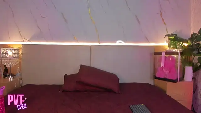 april grey11 online show from 02/04/26, 08:03