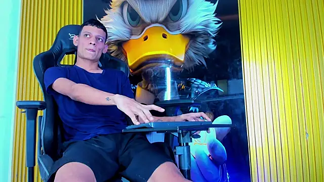 Jordan boy 18 online show from 11/18/25, 04:50