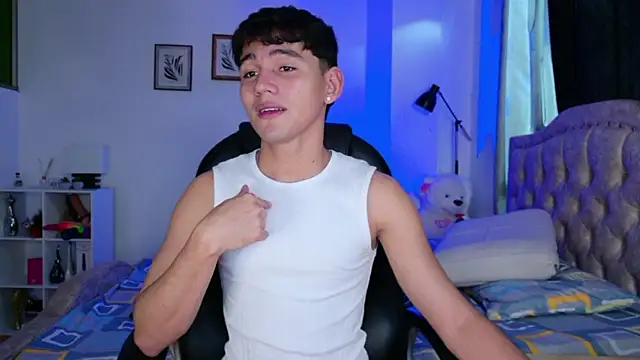 estebanperez 26 online show from 04/18/26, 11:14