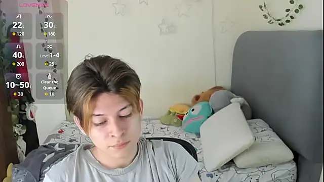 Felix kitty online show from 11/22/25, 07:02