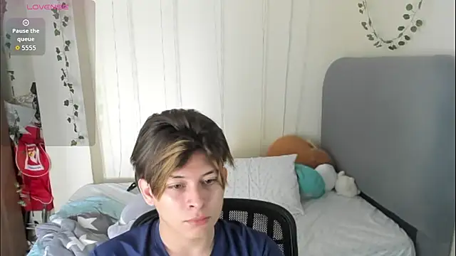 Felix kitty online show from 01/09/26, 07:04