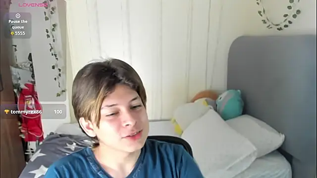 Felix kitty online show from 01/10/26, 07:26