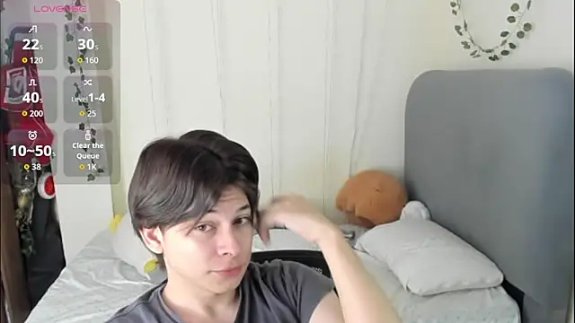 Felix kitty online show from 03/07/26, 07:11