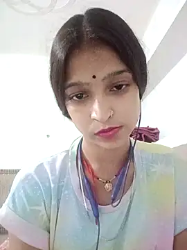 Mohnicute online show from 05/11/26, 01:00