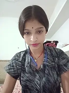 Mohnicute online show from 05/12/26, 01:19