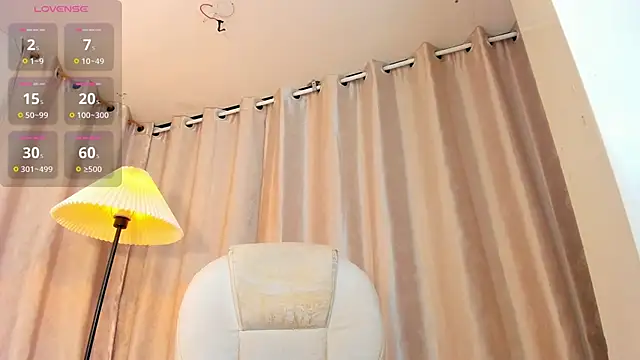 Snapshot of cleeo_nile chatting on 11/17/25, 03:12 cleeo nile online show from 11/17/25, 03:12