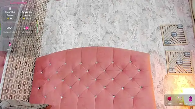 Snapshot of cleeo_nile chatting on 11/23/25, 02:55 cleeo nile online show from 11/23/25, 02:55