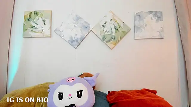 Snapshot of cleeo_nile chatting on 11/24/25, 03:06 cleeo nile online show from 11/24/25, 03:06