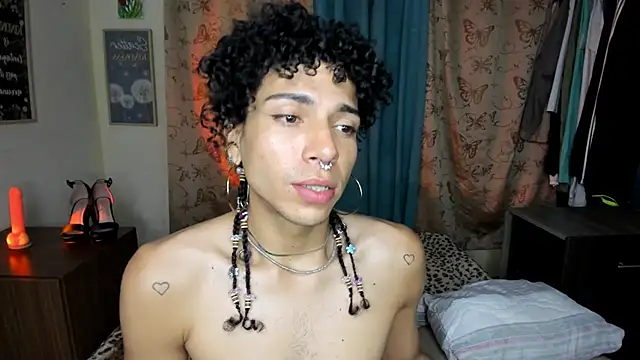 Snapshot of Angel_White25 chatting on 06/09/26, 05:41 Angel White25 online show from 06/09/26, 05:41