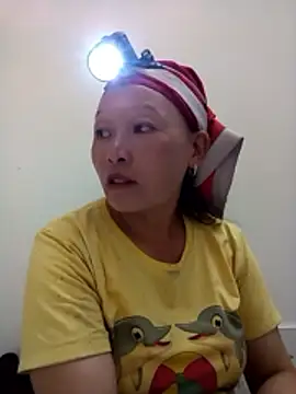 girl-hot2x online show from 11/27/25, 08:16