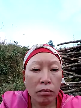 girl-hot2x online show from 12/23/25, 10:13