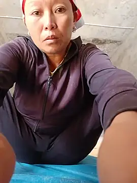 girl-hot2x online show from 07/20/26, 05:33