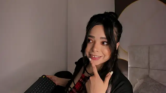 Has gonzalez online show from 11/25/25, 04:23