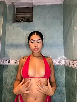 Snapshot of lauren_clauz chatting on 11/27/25, 01:29 lauren clauz online show from 11/27/25, 01:29