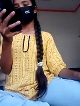 Riya 917 online show from 11/25/25, 06:57