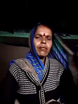 Hot juli73 online show from 12/05/25, 04:47