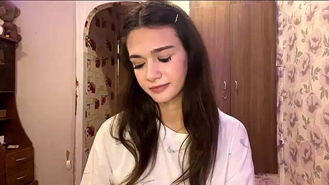 Snapshot of EunHendericks chatting on 11/14/25, 11:09 EunHendericks online show from 11/14/25, 11:09