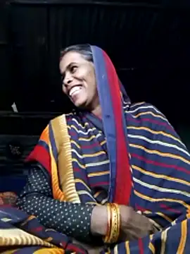 Snapshot of Neetujk chatting on 11/14/25, 04:17 Neetujk online show from 11/14/25, 04:17