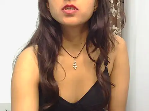 Anika Singh online show from 12/15/25, 07:40