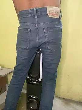 hotyyyyjonny online show from 04/22/26, 02:47