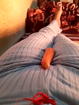 Snapshot of Tota_sexi chatting on 12/16/25, 11:37 Tota sexi online show from 12/16/25, 11:37