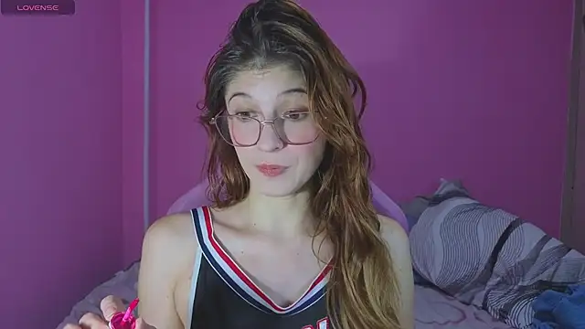 Snapshot of giseselle chatting on 06/03/26, 04:01 giseselle online show from 06/03/26, 04:01