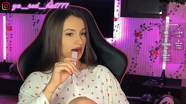 -RED HAT- online show from 04/09/26, 05:18