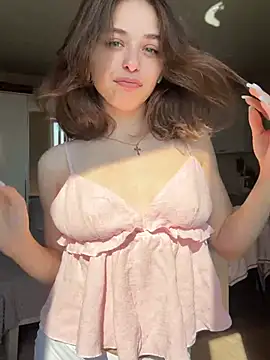 yoyogirlx online show from 07/21/26, 02:36
