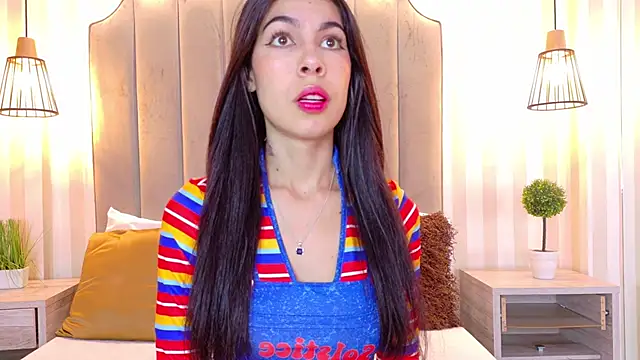 IrisDeLaVega  online show from 12/15/25, 02:10