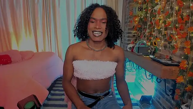 LaGoldenBitch online show from 02/08/26, 10:07