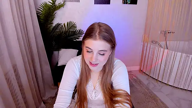 Snapshot of GoldenMirage chatting on 12/02/25, 11:15 GoldenMirage online show from 12/02/25, 11:15