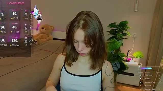 LilyPoetry  online show from 12/03/25, 11:19