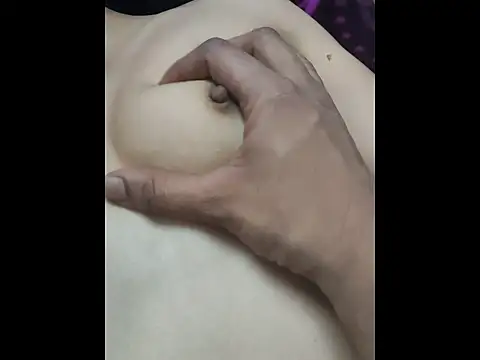 Snapshot of Desire_Lu chatting on 11/15/25, 07:10 Desire Lu online show from 11/15/25, 07:10