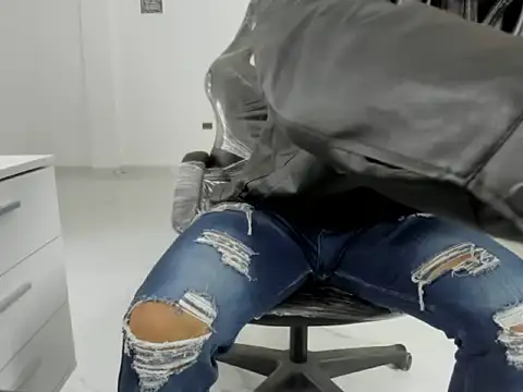 master leather online show from 03/26/26, 01:49