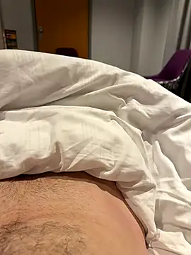 Snapshot of Blancmystro chatting on 11/18/25, 05:28 Blancmystro online show from 11/18/25, 05:28