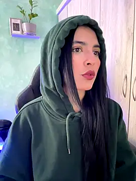 Cristal Cerati  online show from 11/16/25, 02:33