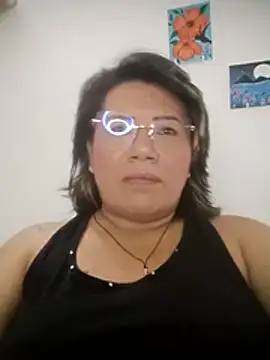 Snapshot of angi_daw chatting on 05/21/26, 02:18 angi daw online show from 05/21/26, 02:18