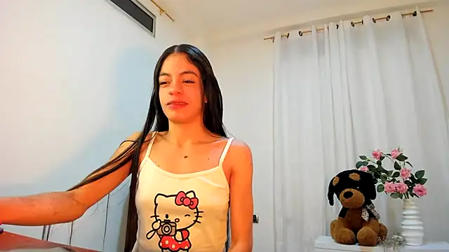 Snapshot of ana_maria___ chatting on 06/06/26, 05:23 ana maria online show from 06/06/26, 05:23
