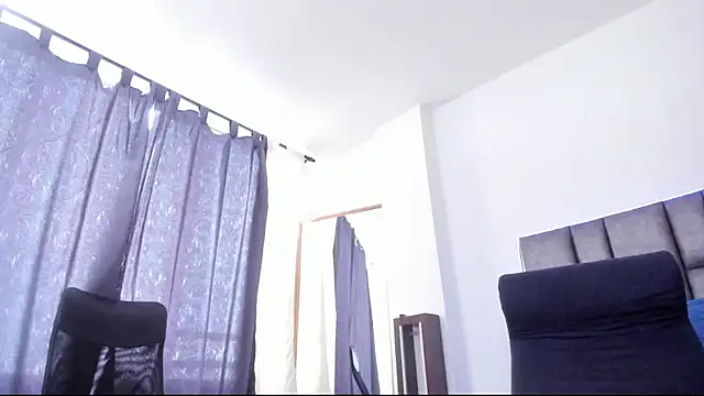 sarahhernandez online show from 05/21/26, 02:02
