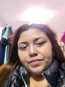 Snapshot of la_beba20 chatting on 12/22/25, 06:49 la beba20 online show from 12/22/25, 06:49