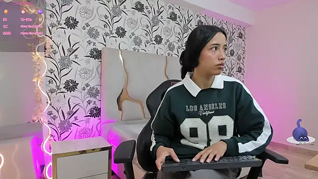 Joselyn tay online show from 03/07/26, 12:13