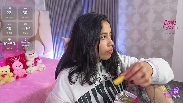 Joselyn tay online show from 05/18/26, 05:30