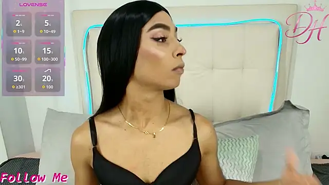 Daphne Hills online show from 04/02/26, 06:49