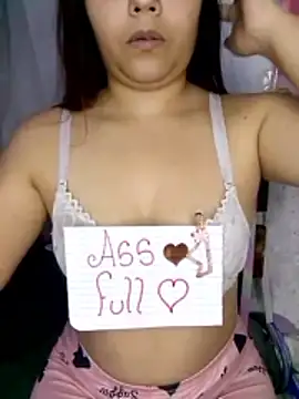 Snapshot of Girl_Nasty_Dirty chatting on 05/26/26, 03:46 Girl Nasty Dirty online show from 05/26/26, 03:46