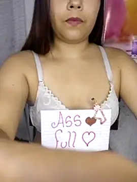 Snapshot of Girl_Nasty_Dirty chatting on 05/27/26, 02:08 Girl Nasty Dirty online show from 05/27/26, 02:08