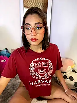 Snapshot of nani_rosse_of chatting on 11/19/25, 06:08 nani rosse of online show from 11/19/25, 06:08