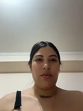 Snapshot of Anna_Bitch_Disgusting chatting on 06/10/26, 03:07 Anna Bitch Disgusting online show from 06/10/26, 03:07