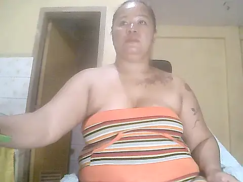 loriepinay46 online show from 02/07/26, 11:08