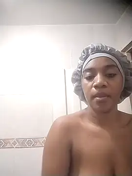 AishaOwens online show from 12/19/25, 01:07