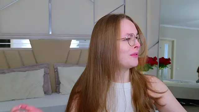 MadisonSmitt online show from 04/08/26, 05:18